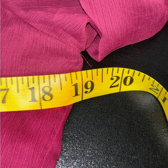 Nine West Blouse Women’s Medium Wine Maroon Lined Button Up Ruffle Flowy Dressy - Picture 4 of 10